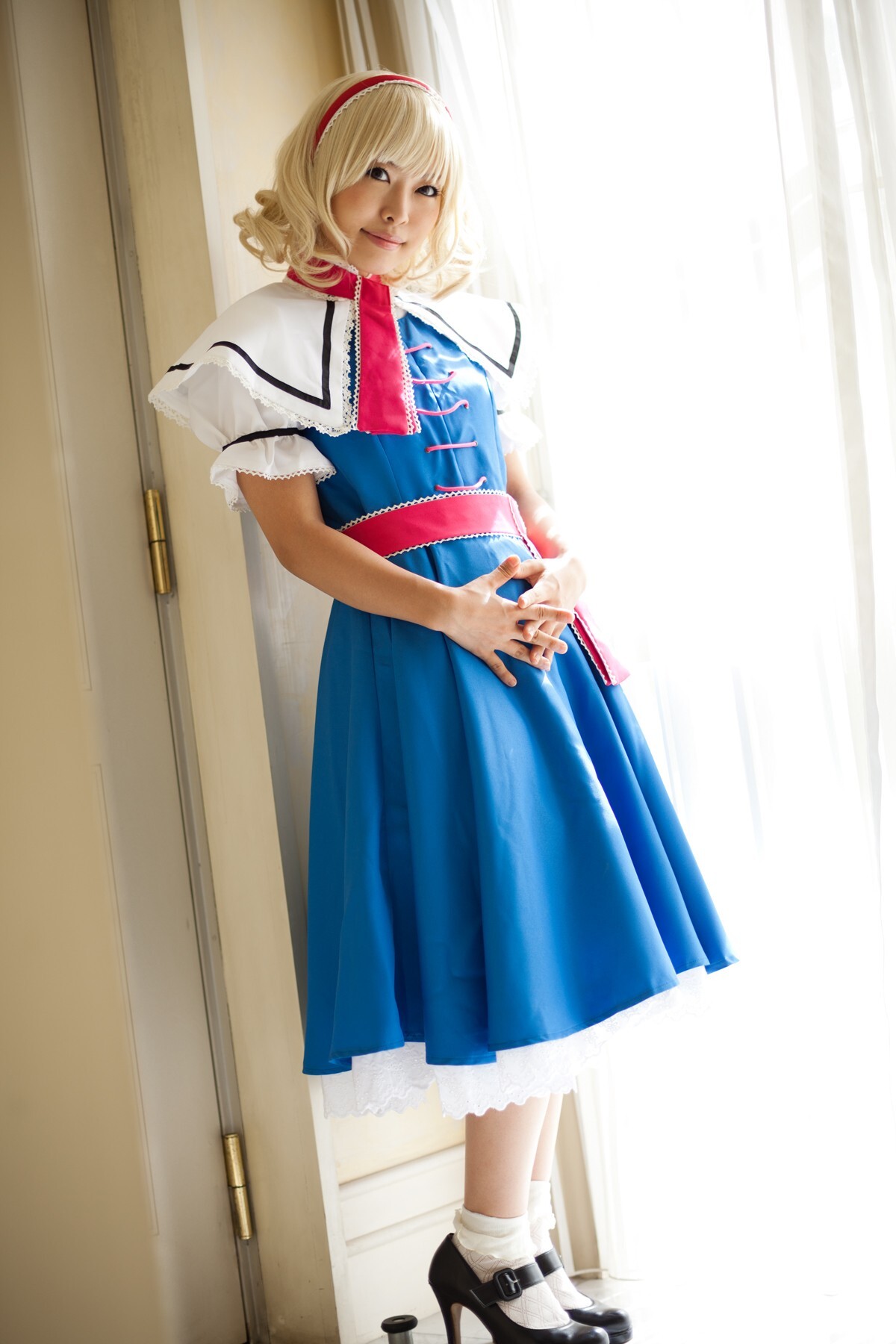 [Cosplay] New Touhou Project Cosplay  Hottest Alice Margatroid ever